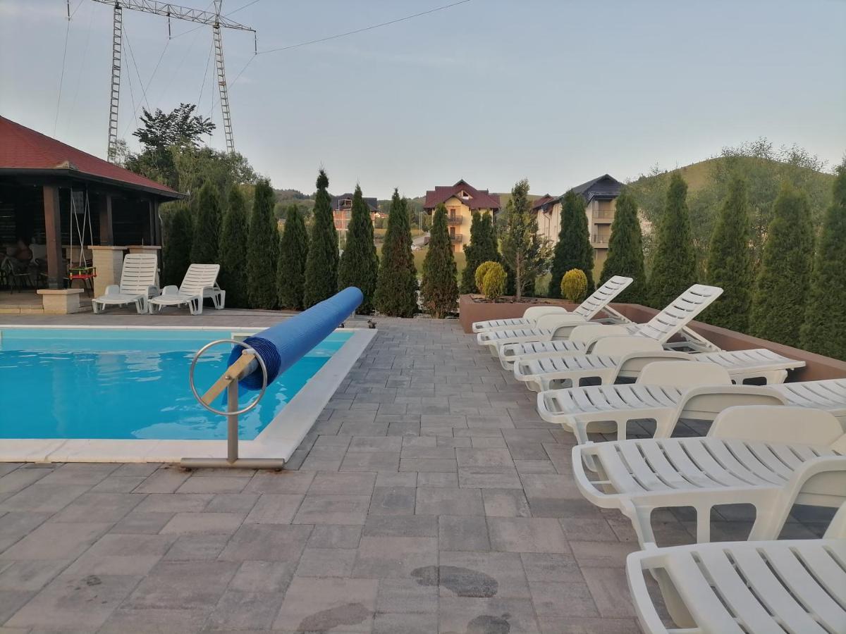 Srna Apartment *