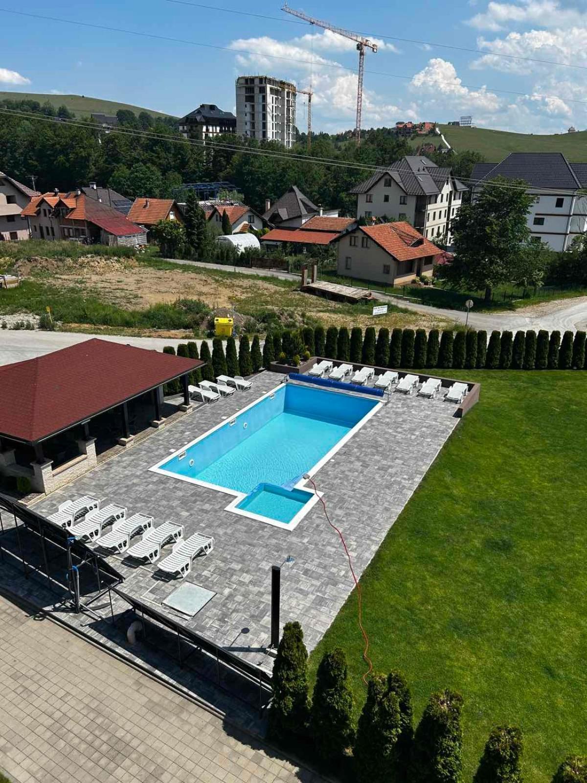 Srna Apartment *